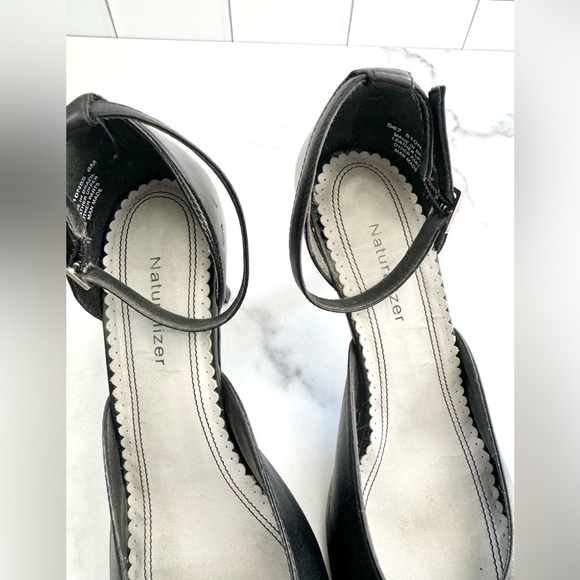 Naturalizer Size 8 Women’s Ankle Strap Heels - Picture 6 of 7